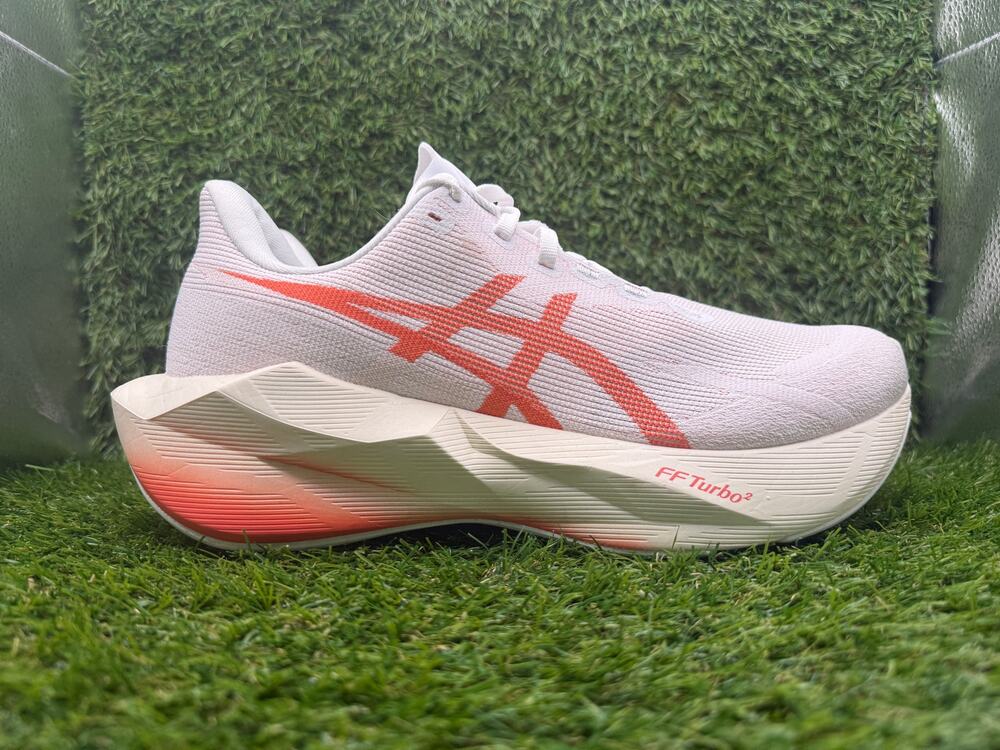 Asics Novablast 6 1012C111 Athletic Sneaker Women's 9.5 White Woven Gym Running